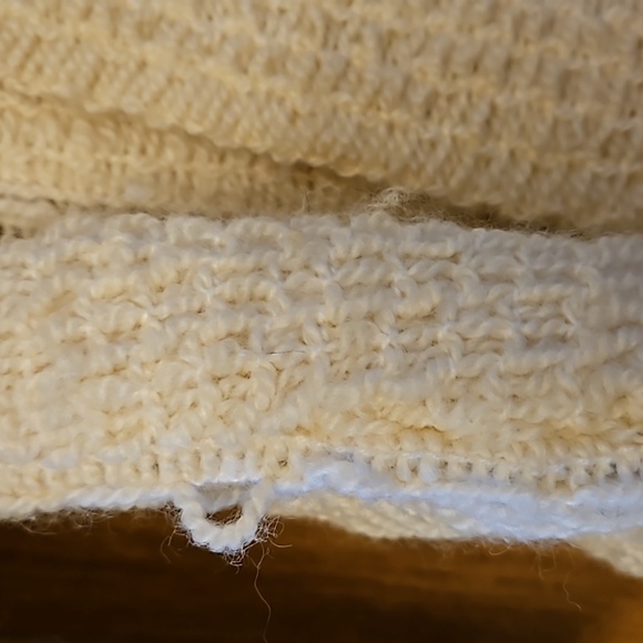 100% All Pure Wool Cardigan Beautiful Loop Knit - Picture 13 of 14